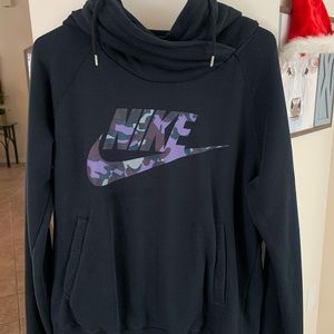 Women’s Nike Sweatshirt